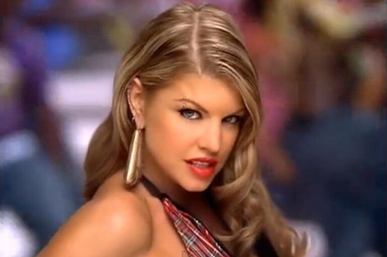 Introduction to "Fergalicious lyrics" by Fergie